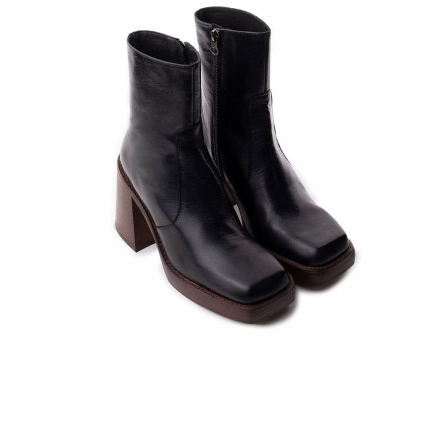 Women L'Intervalle | L'Intervalle Women Epinal Black Leather/Brown Sole