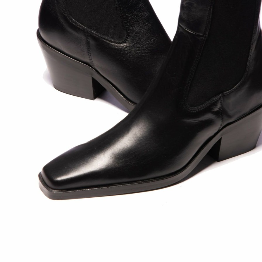 Women L'Intervalle | L'Intervalle Alacantra Black Leather