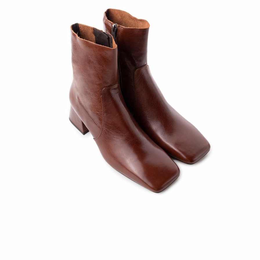 Women L'Intervalle | L'Intervalle Dobie Chestnut Leather