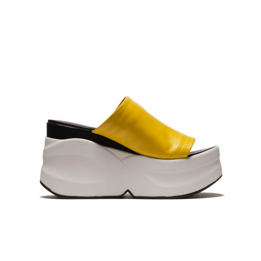 Women L'Intervalle | L'Intervalle Cricket Yellow Leather