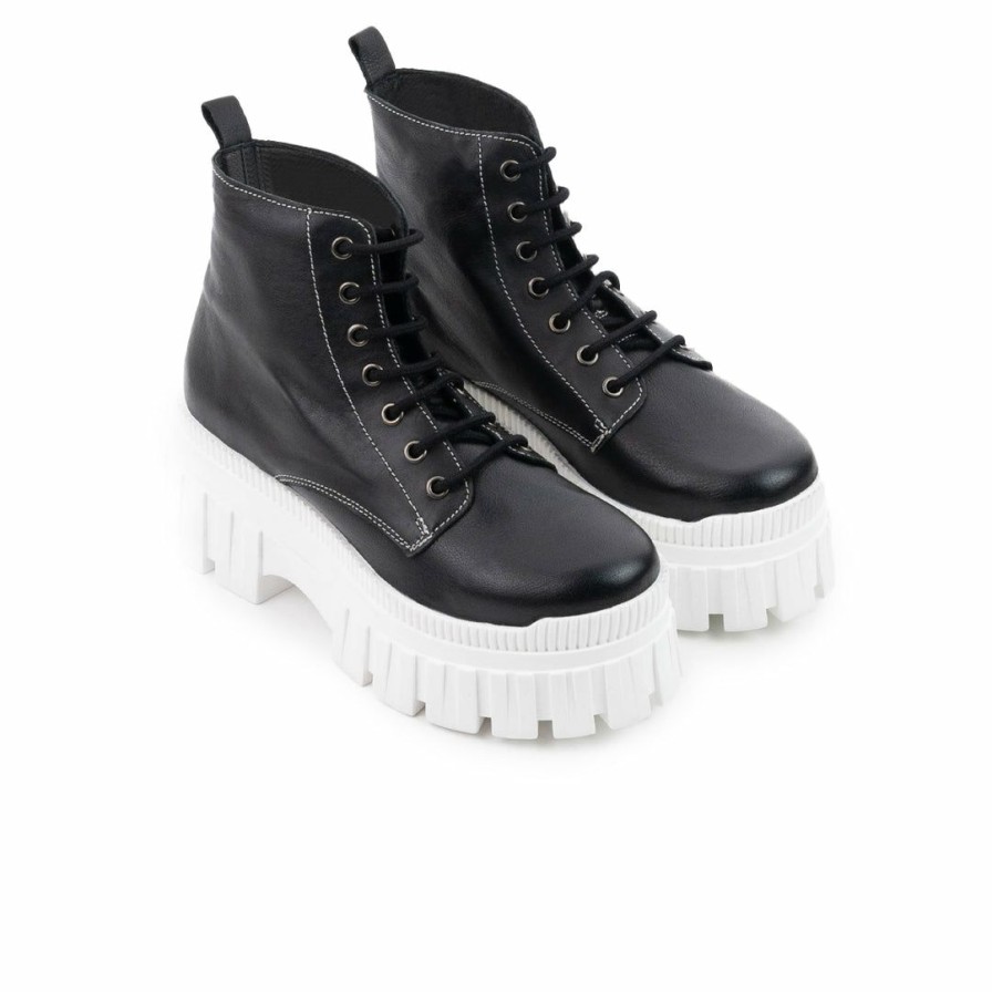 Women L'Intervalle | L'Intervalle Hufflepuff Women Black Leather/White Sole