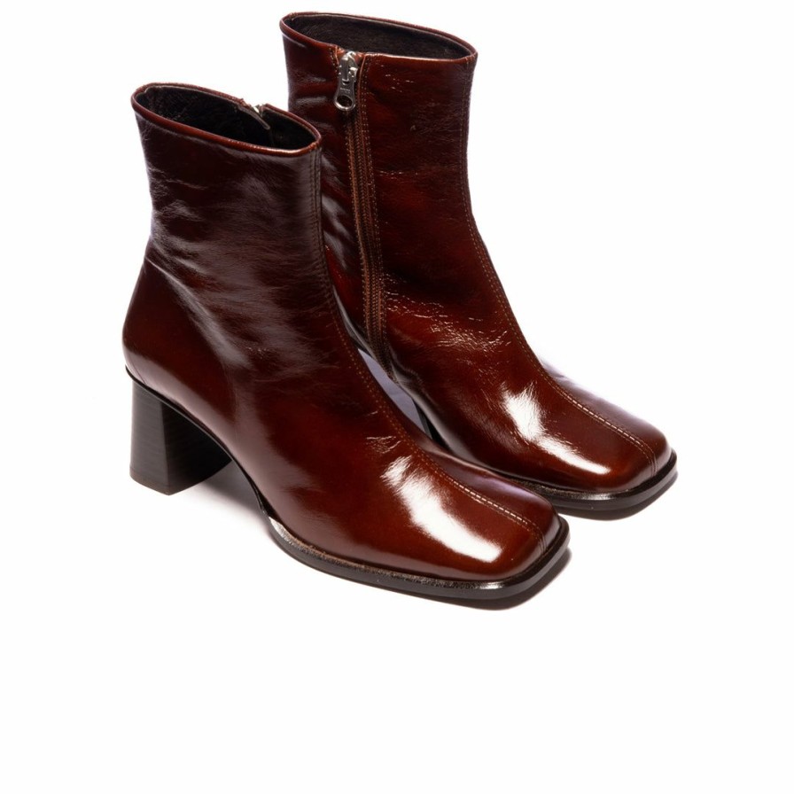 Women L'Intervalle | L'Intervalle Women Swan Chestnut Leather